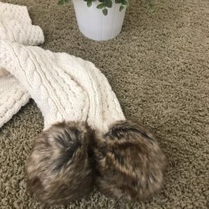 Gap Cableknit Chunky Scarf with Fur Detail